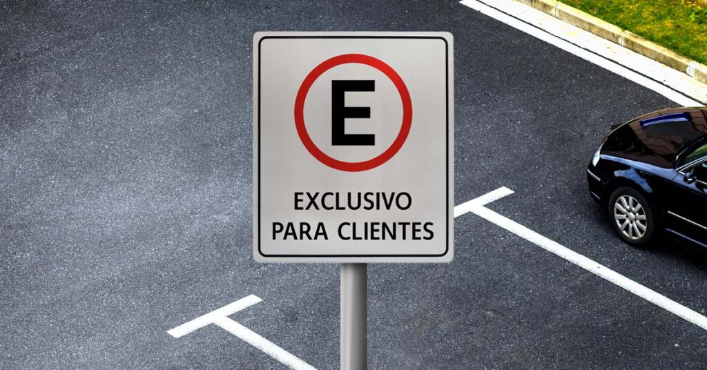 Criar vagas de estacionamento privado para clientes é permitido?